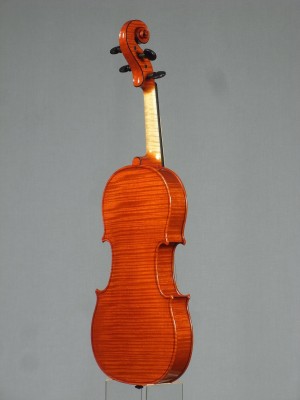 Davide Sora - intero fondo 3quarti.jpg